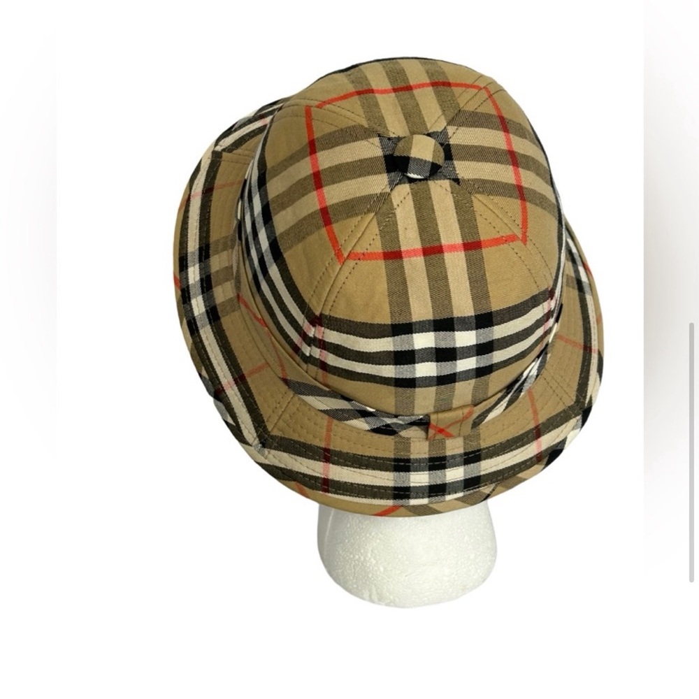 Burberry vintage bucket hat